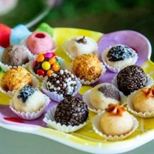 imgi_11_happy-day-buffet-img_1158-600x400-1.jpg